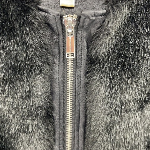 Michael Kors faux rabbit fur vest zip up small - Picture 3 of 7